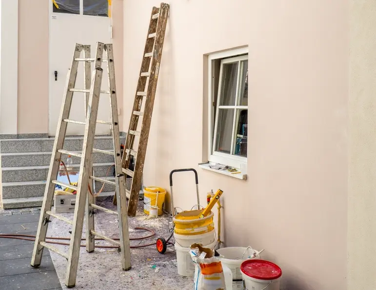 Choosing The Right Paint For Long-lasting Exterior Surfaces in Knoxville, TN